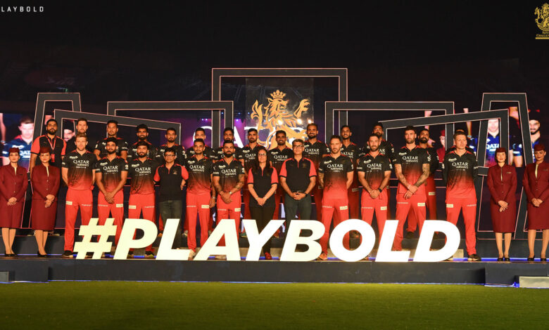 Hit for a Six: Qatar Airways Welcomes Cricket Giants - Royal Challengers Bangalore to its Diverse Sports Sponsorship Portfolio