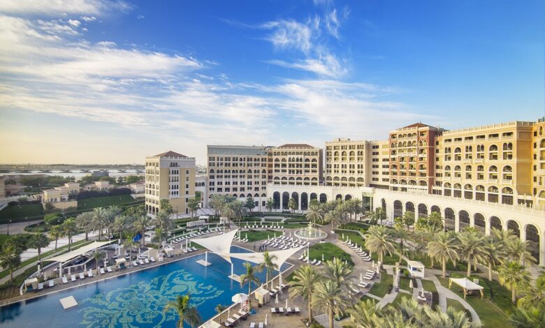 THE RITZ-CARLTON ABU DHABI, GRAND CANAL LAUNCHES ON-SITE VERTICAL FARM, PIONEERING SUSTAINABILITY IN THE HOSPITALITY INDUSTRY