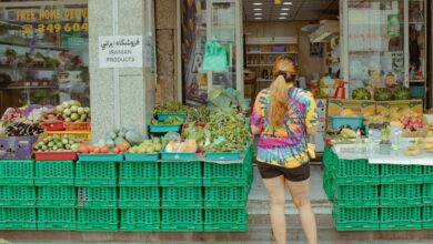 Shop Owners in Dubai asked to Abide by Signage Rules
