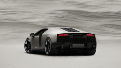 Audi Presents its First Supercar with a high-Performance Hybrid Powertrain