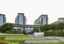 Sheikh Shakhbout Medical City Advances Robotic Surgery Care Through Treatment of Rare and Complex Vascular Condition